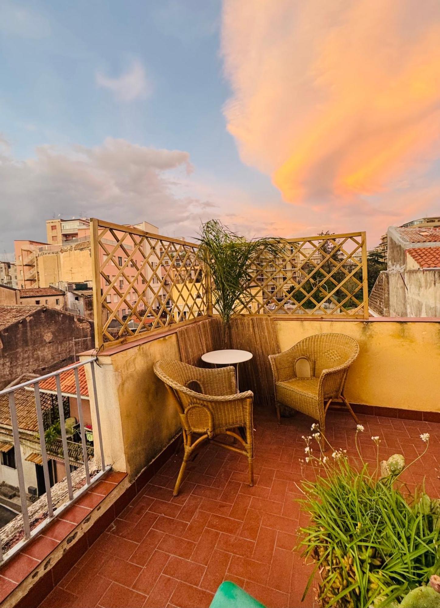 Attico Agora - Elegante Duplex Nel Cuore Di Catânia Exterior foto